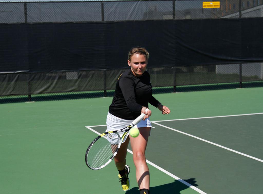 Tennis teams finish fourth at GLVC tourney