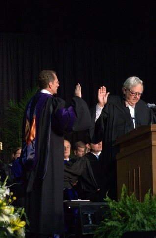 Mearns sworn in as NKU president