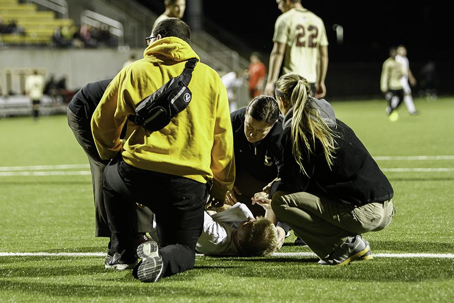 Athletic trainers discuss working with injured athletes