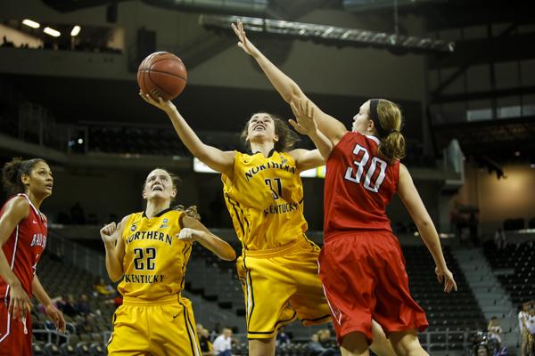 Togetherness brings success for womens basketball team