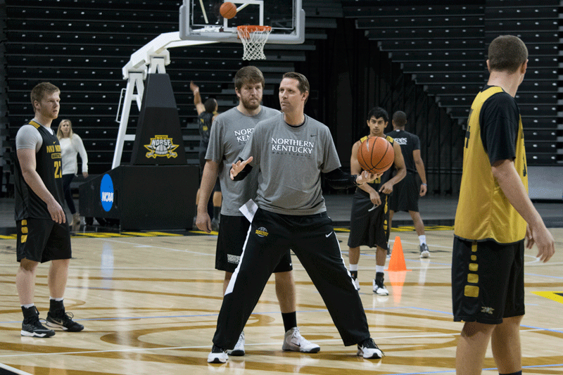 John+Brannen+prepares+for+his+first+season+as+NKU+mens+basketball+coach.