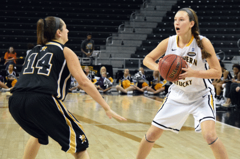 GALLERY: NKU women rout West Virginia State 92-47