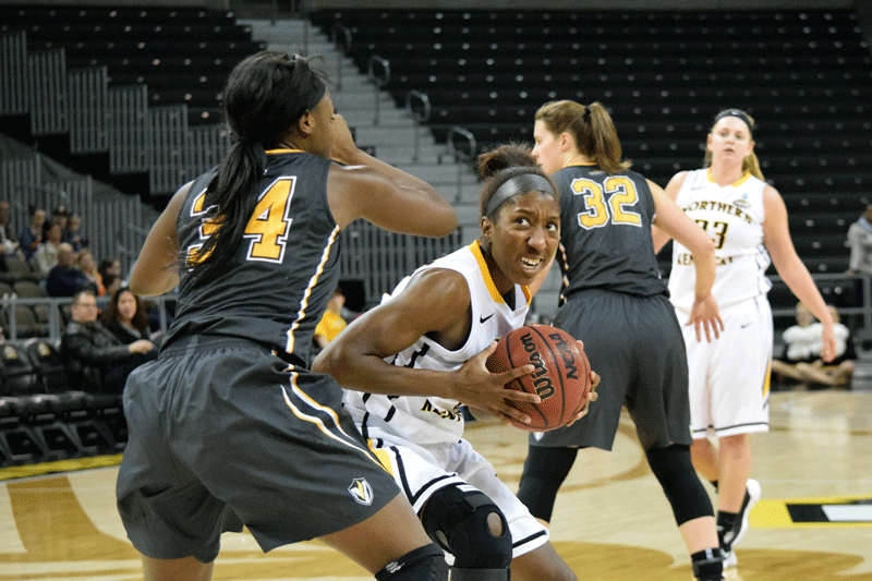 Rebecca Lyttle (3) drives to the basket during Wednesdays loss to Valparaiso.