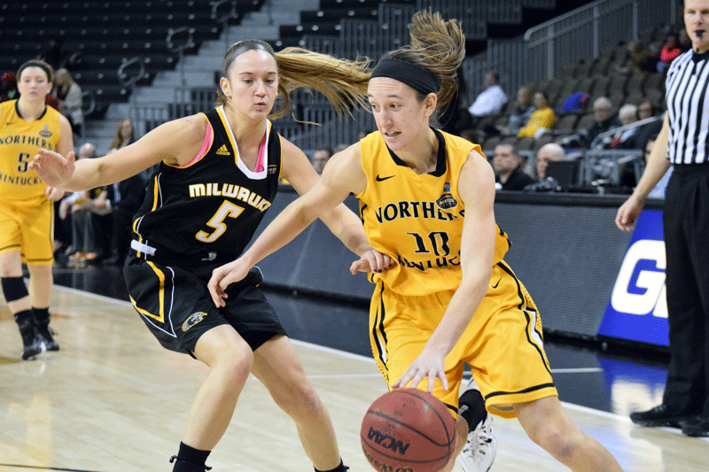 Christine Roush (10) had 19 points Saturday in NKU win over Valparaiso. It was the fourth straight win for the Norse.