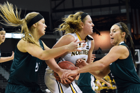 GALLERY: Phoenix rise in fourth to hold off Norse