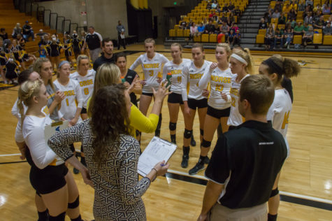 Norse Volleyball loses first two games of season