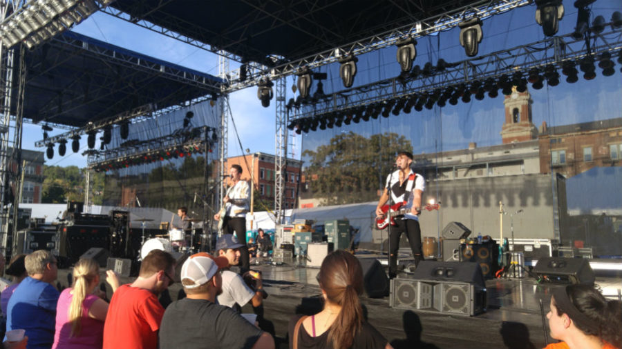 Cincinnati, Ohio based PUBLIC is a pop/rock trio of three men, who was rocking the crowd. 