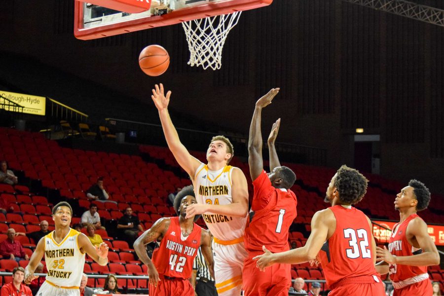 NKUs Drew McDonald (34) had a career-high 32 points Wednesday in a win over Morehead State.