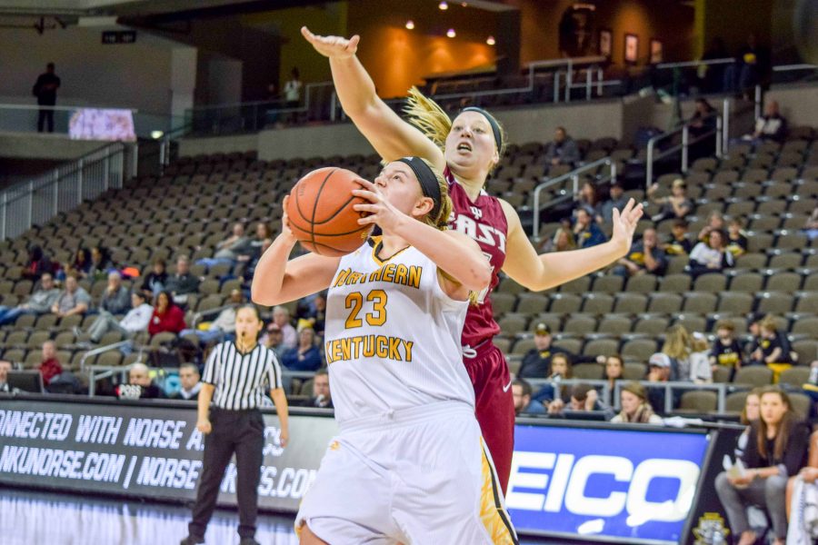 NKUs Kasey Uetrecht (23) led NKU with 19 points in a loss to Milwaukee.