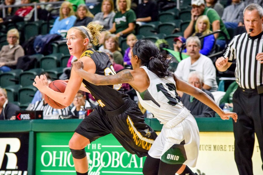 Kelley Wiegman (22) had 13 points Thursday against Green Bay.