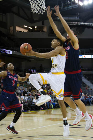 Mason Faulkner scored a career high 29 points in the win against Detroit Mercy Sunday afternoon