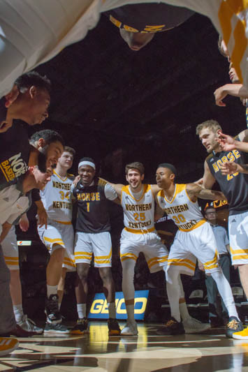 The men's basketball team will need to win the Horizon League tournament to earn a place in the NCAA tounrament