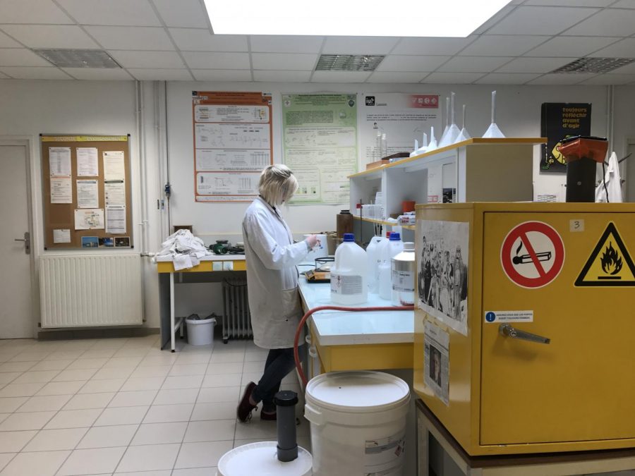 Allison Gast, who traveled to France through STEM-IRSEP this summer, working in the lab while in France.