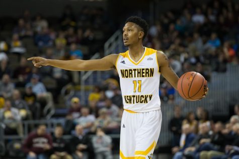 McDonald, Williams score over 20 in loss to UMBC