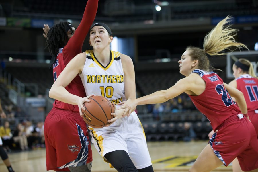 Grayson Rose (10) looks to shoot in the game against Detroit Mercy.