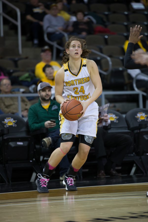 Molly Glick (24) prepares to take a shot in the game against Oakland.