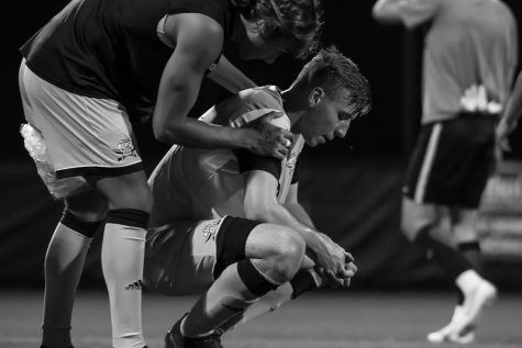 Norse fall to UIC in regular season finale