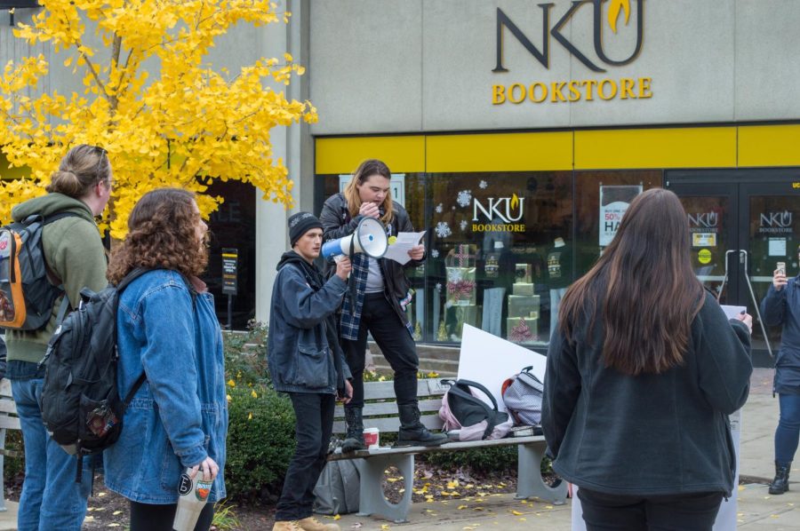 Students+rally+in+response+to+the+cross+display+on+campus+lawn.++