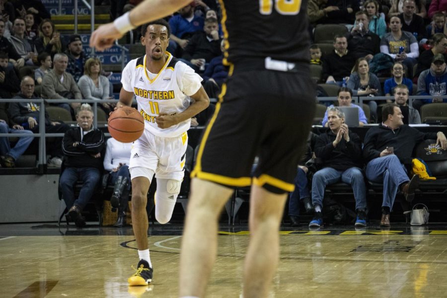 NKU mens basketball holds off Milwaukee 65-55