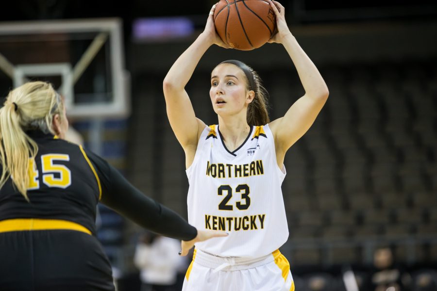 Kailey Coffey (23) looks to pass to a teammate  during the game against Milwaukee. Coffey had 10 points on the night.