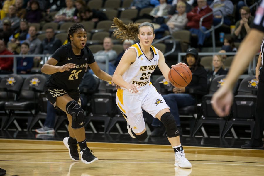 Kailey Coffey (23) drives to the basket during the game against Oakland. The Norse defeated Oakland 72-50.