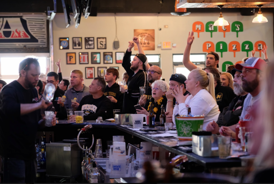 NKU men's basketball fans at Mac's Pizza Pub Cold Spring watch the Norse take on the Texas Tech Raiders in the first round of March Madness.