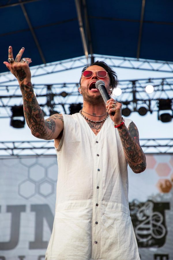 lovelytheband plays on Bunbury Music Festival's CVG Stage.