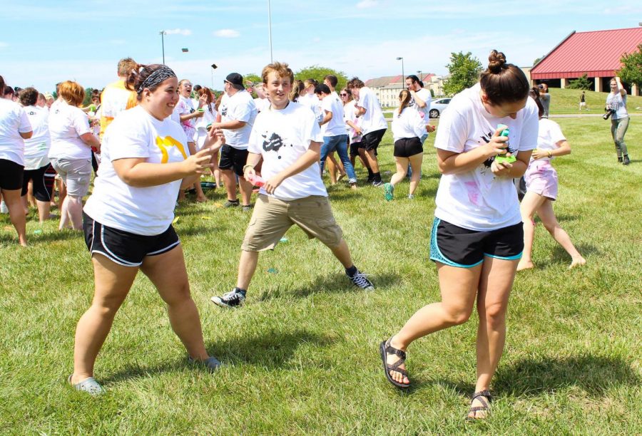 Students enjoy Paint Wars on Sunday.