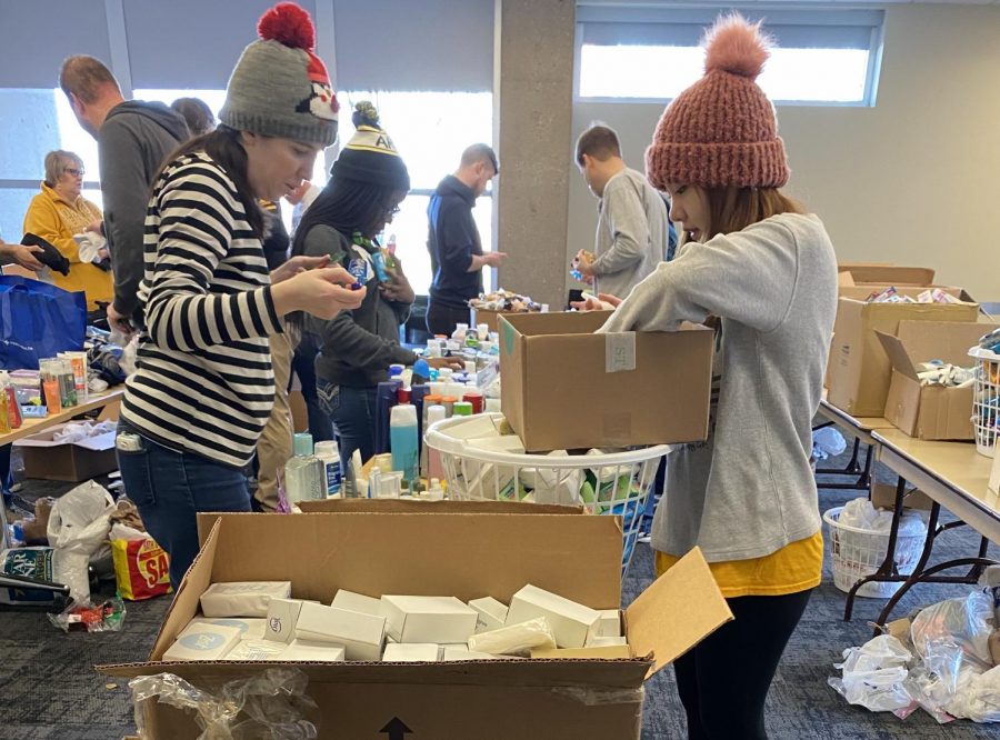 Students, faculty, staff volunteer for MLK Day of Service