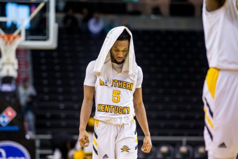 Bryson Langdon (5) reacts following the loss to UIC. The Norse fell to UIC 73-43 and shot 22.0% from the field and 12.5% from three on the game.