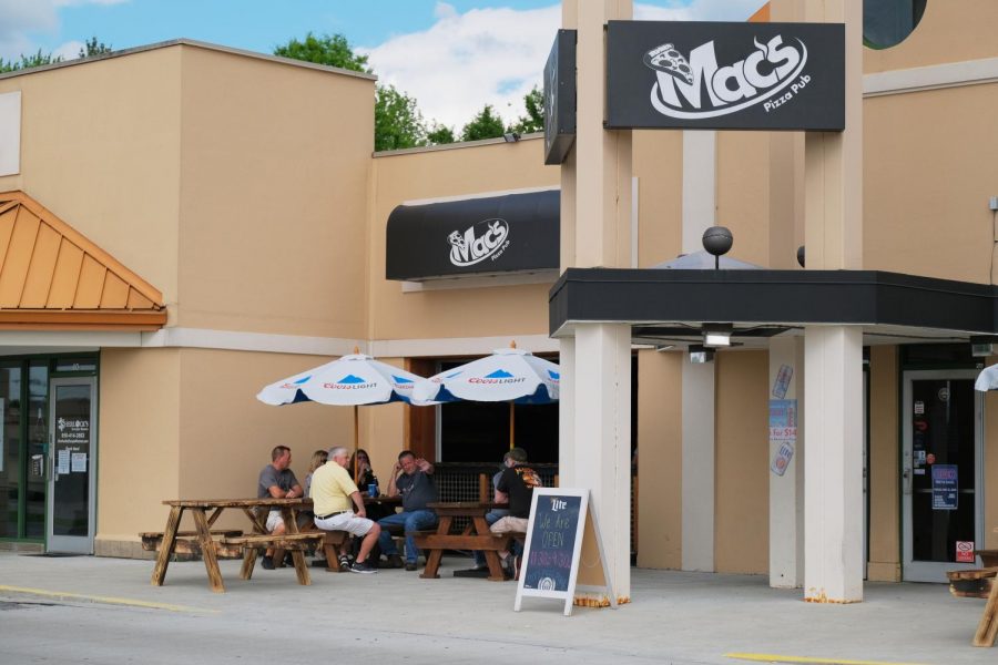 Macs Pizza Pub in Cold Spring reopened Friday to eager guests.