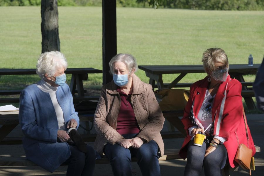 Northern Kentucky residents discussing before the event. 