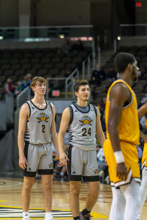 NKU guards Sam Vinson (2) and Jake Evans (24) during the Norse win over Canisius on Wednesday night.