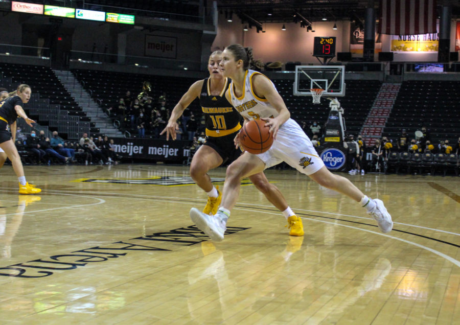 Guard Lindsey Duvall drives past her defender on Thursday against Milwaukee. Duvall had 12 points in the contest.
