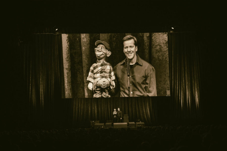 Jeff Dunham and Bubba J making the crowd laugh.
