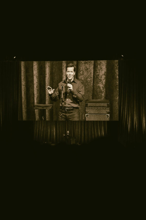 Jeff Dunham starts his show with a 25 minute stand up bit.