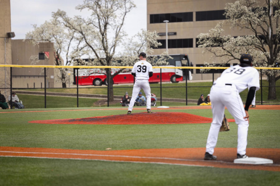 NKU+freshman+pitcher+Kaden+Echeman+gets+set+on+the+mound+against+Wright+State.+