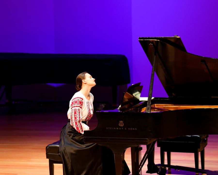 Anna Shelest performed Amy Beachs Dreaming from Four Sketches, Op. 15.