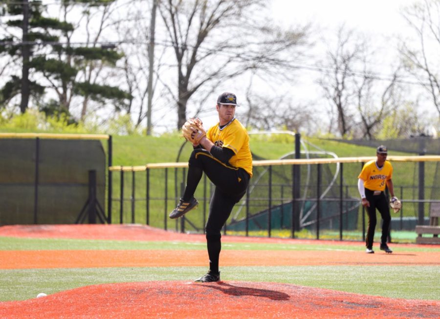 NKU+right-hander+Kyle+Klingenbeck+pitches+against+Purdue+Fort+Wayne.