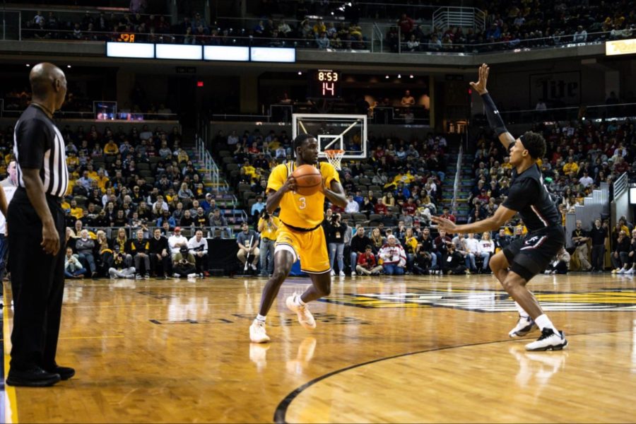 Men's basketball took home a win Sunday against Tennessee Tech with a score of 85-77.