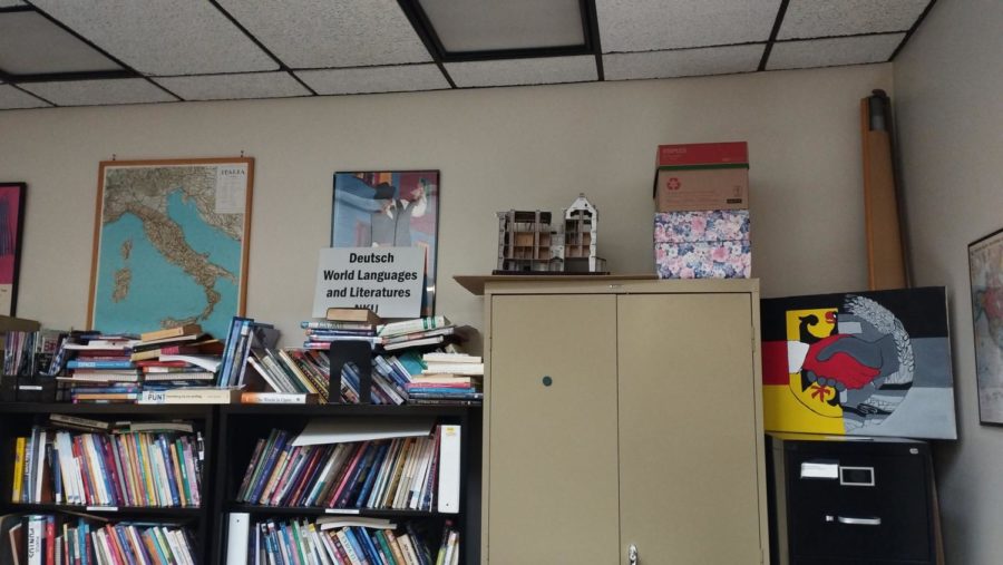 The Department of World Languages and Literature atrium on the fourth floor of the MEP building.