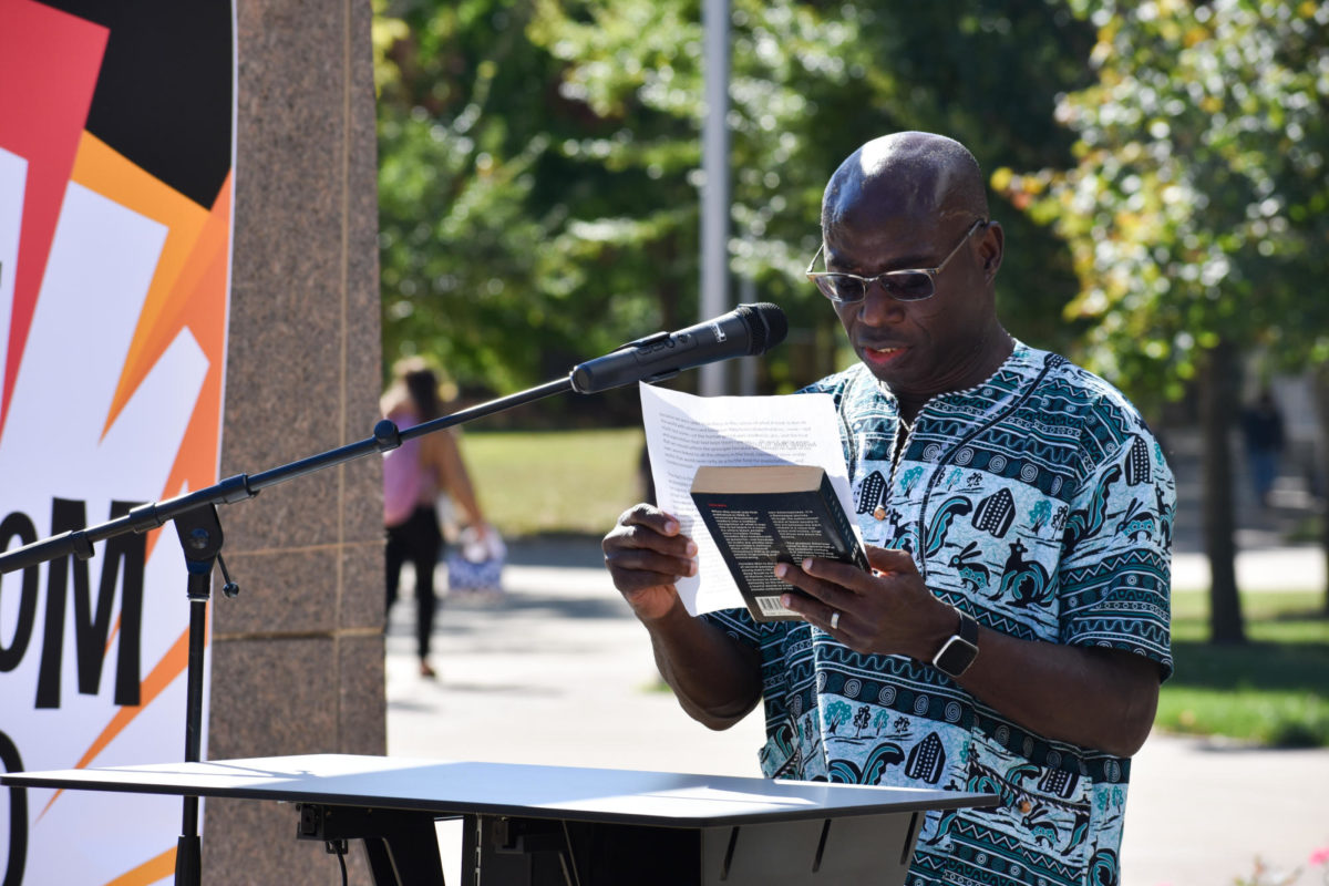 “Let Freedom Read!” Faculty and students read banned books at NKU