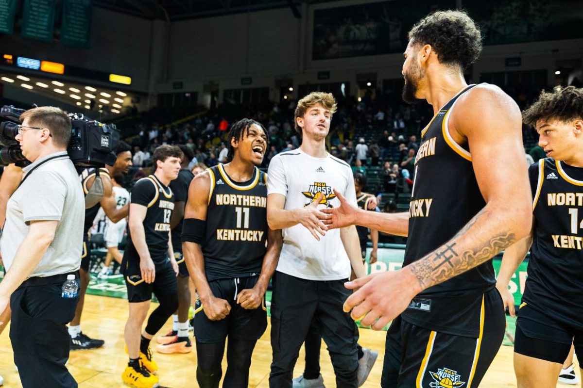 Mens basketball played at the Nutter Center at Wright State University Thursday night.