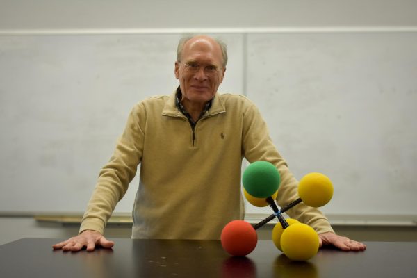 Meet chemistry professor Richard Bloss