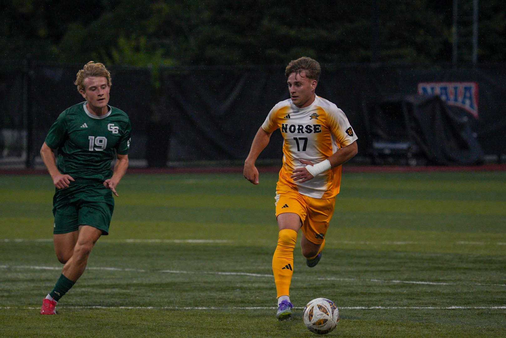 Winger Jason Purks (17) slicing his way through Green Bay’s defense. He played 59 minutes in the game having only one shot on goal.