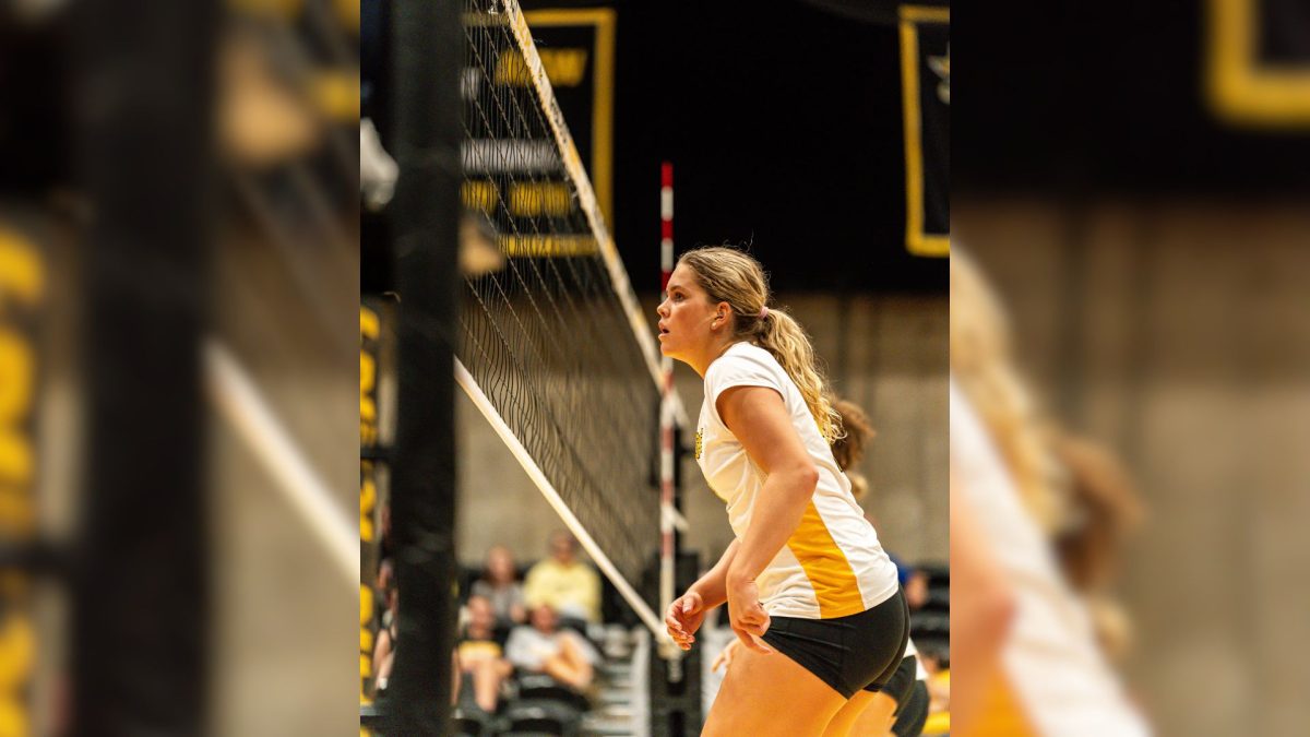 NKU's outside hitter Ava Hoying (3) won the game for the Norse. She had the game winning kill that defend Robert Morris 3-2, while getting the top spot in the Horizon League standings.