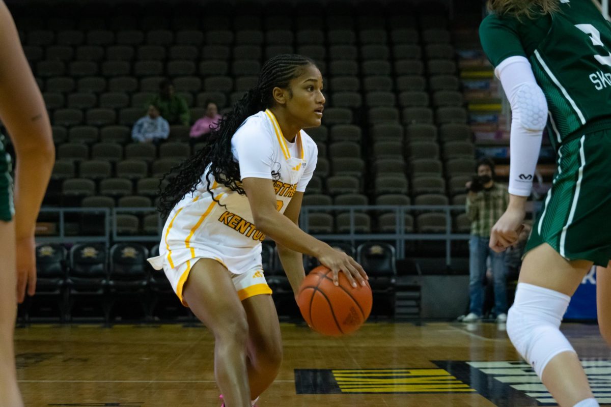 Kylee Hunt running the offense for the Norse. She had 11 points in the first two quarters of the game. 